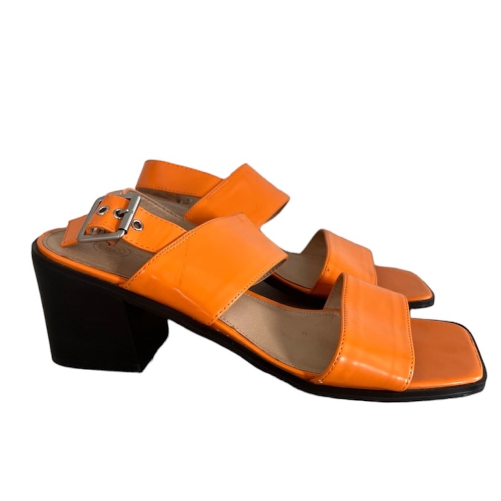 UO Urban Outfitters Orange Patent Leather Shiny Chunky Heel Chunky